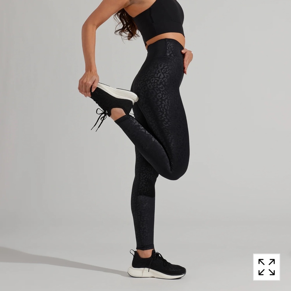 NWT Buffbunny Rebel Leggings - Black Leopard Sz Large